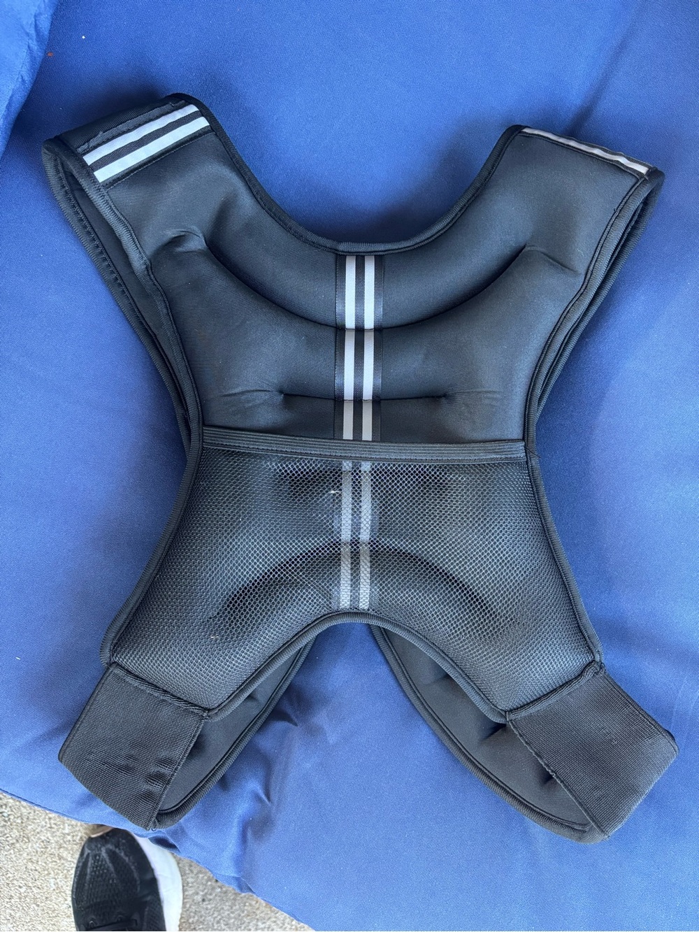 Zelus Black Weighted Vest - Adjustable Fitness Vest 12pounds - Picture 10 of 12
